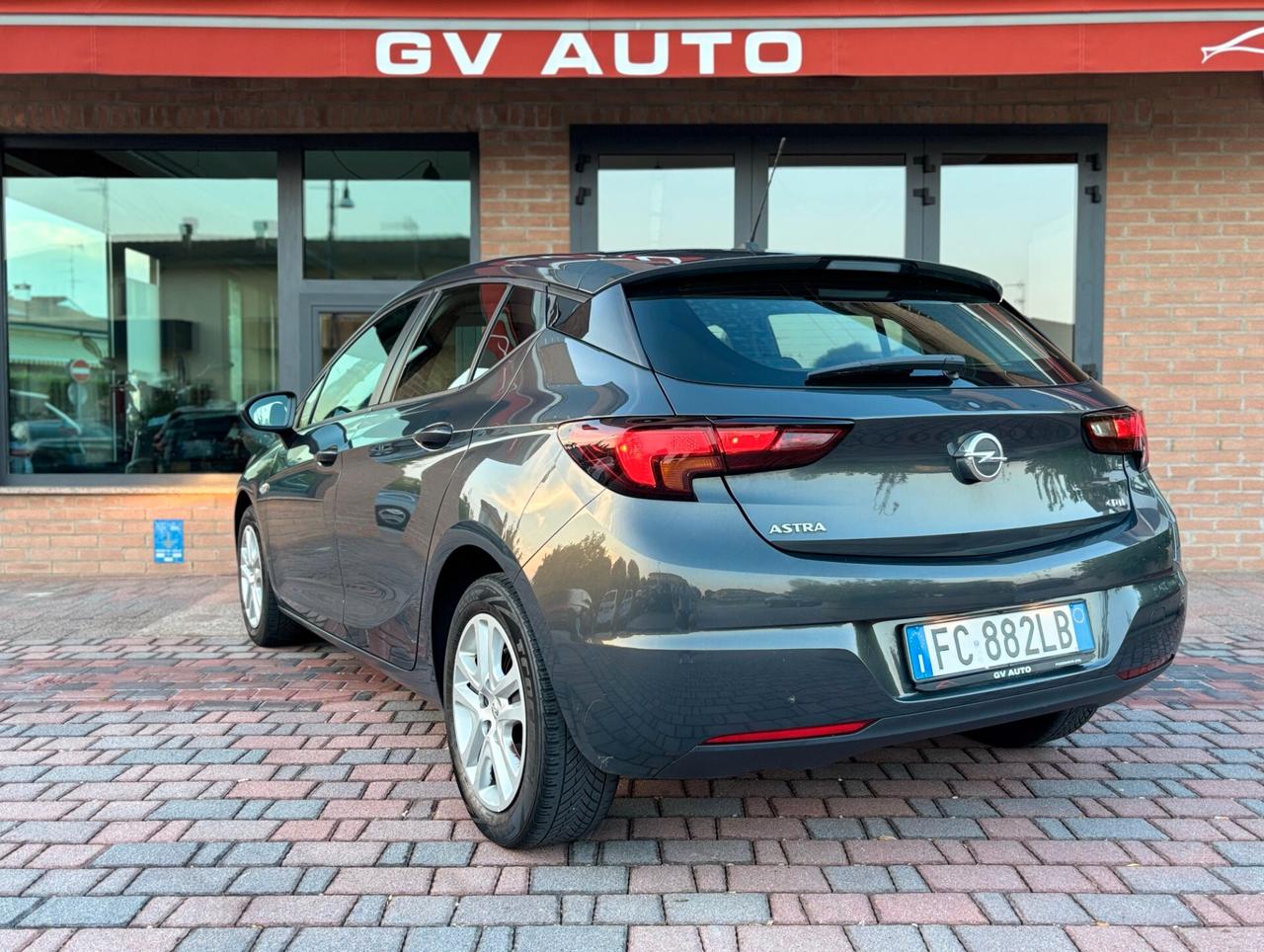 Opel Astra 1.6 110CV Start&Stop Business