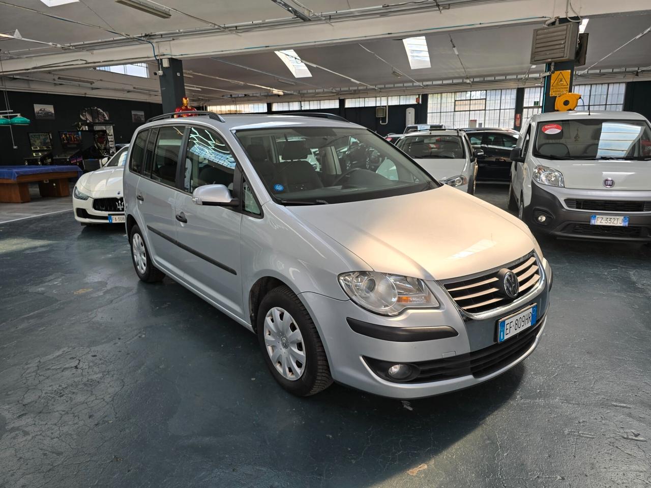 VOLKSWAGEN TOURAN 2.0 ECOFUEL HIGHLINE 7P