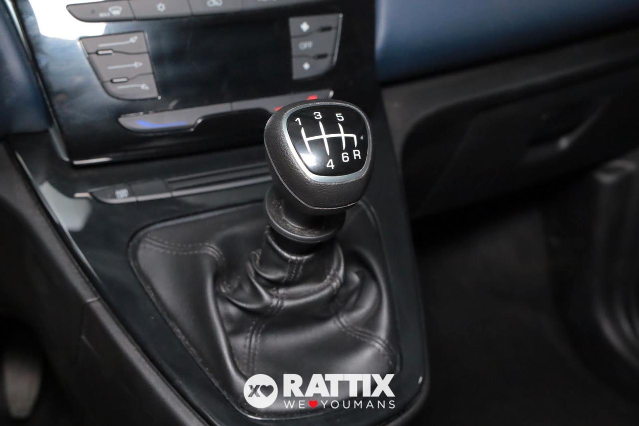Lancia Ypsilon 1.0 Firefly Hybrid 70CV Platino
