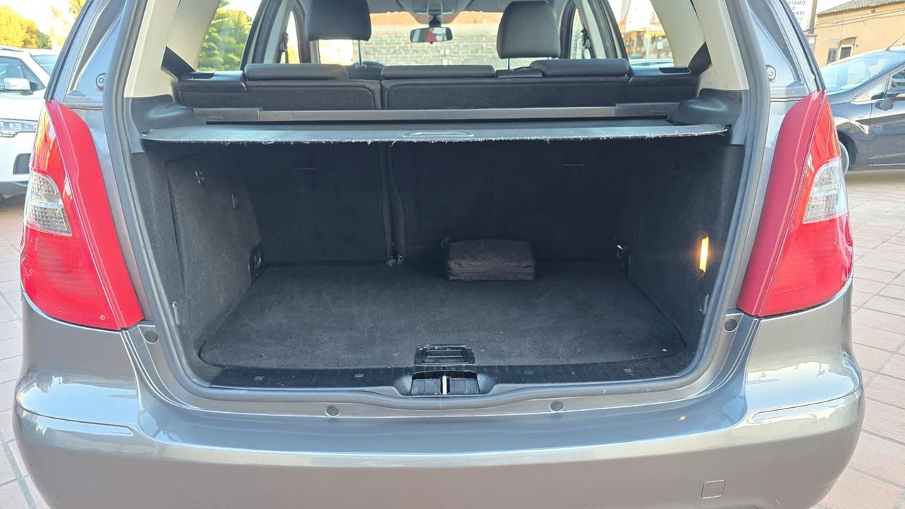 Mercedes-benz A 160 CDI BlueEFFICIENCY Avantgarde