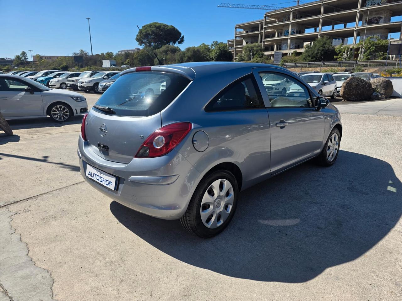Opel Corsa 1.2 3 porte Club