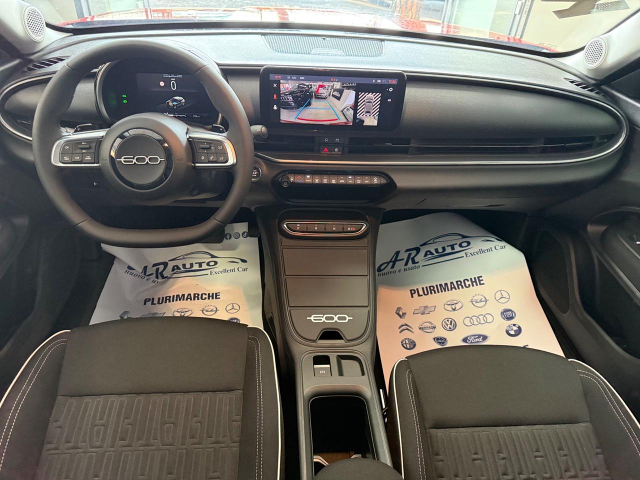 Fiat 600 Hybrid 110 CV DCT MHEV pop confort