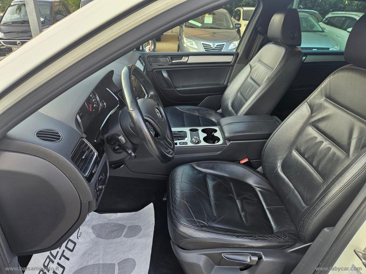 VOLKSWAGEN Touareg 3.0 TDI GANCIO DI TRAINO