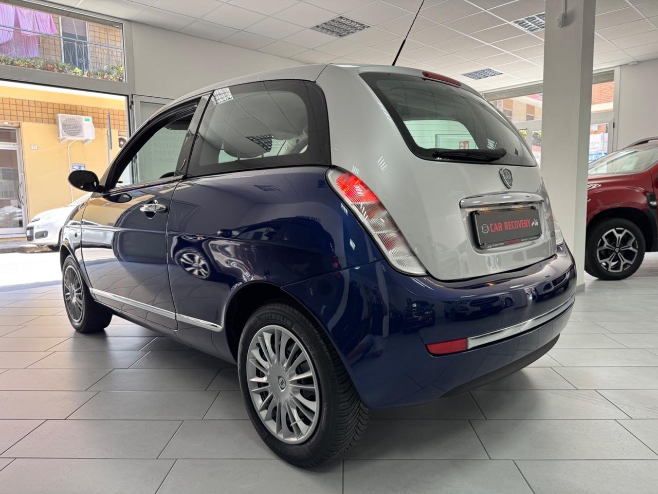 Lancia Ypsilon 1.2 Platino
