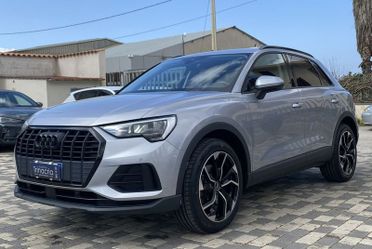 Audi Q3 Business 2.0 TDI 150CV S-Tronic 35