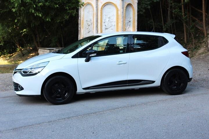 Renault Clio 1.2 75CV GPL 5 porte Live ESTETICA ESEMPLARE COLLAUDO FINO AL 2033 CLIMA NAVI CERCHI LEGA