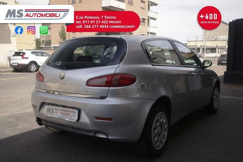 Alfa Romeo 147 Alfa Romeo 147 5p 1.6 ts 16v BlackLine 105cv ANNO 2005