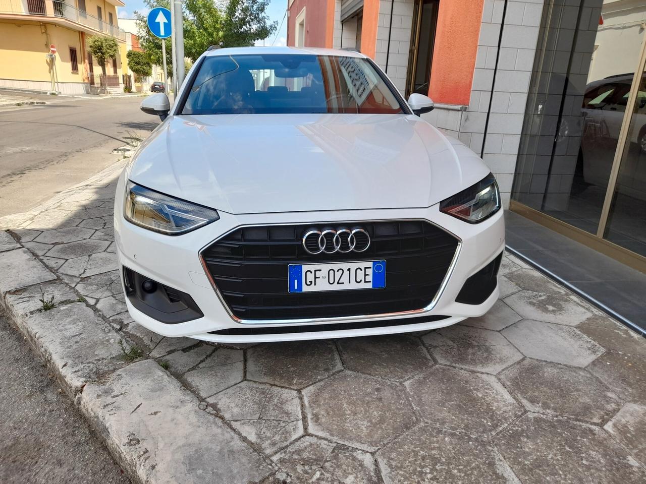 AUDI A4 SW 2.0 TDI S-TRONIC