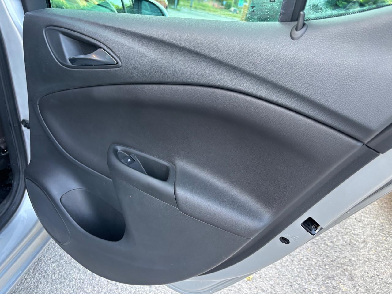 Opel Astra 1.6 CDTi 110CV 5 porte Innovation OK NEOPATENTATI