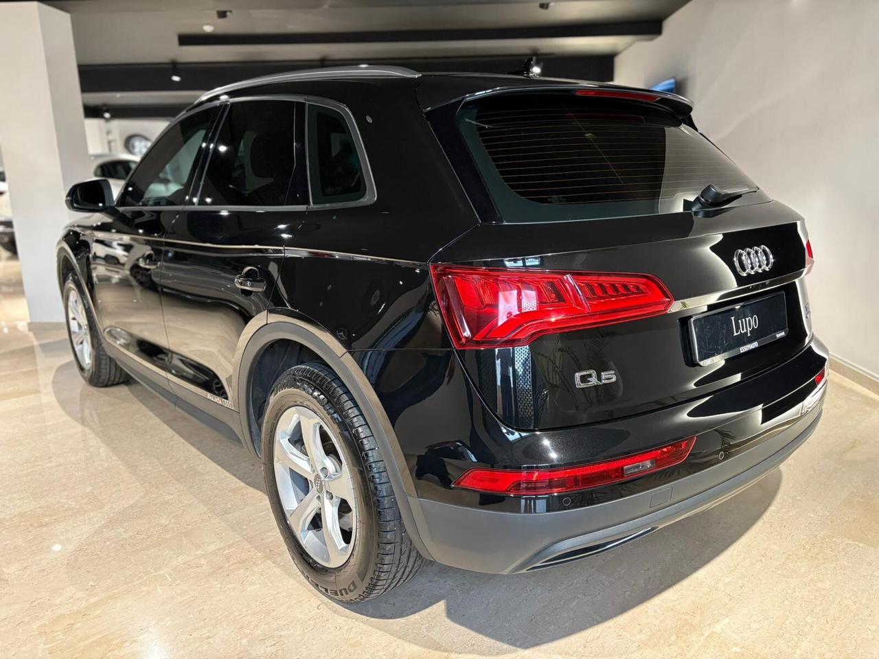 Audi Q5 2.0 TDI 190 CV quattro S tronic Business Sport