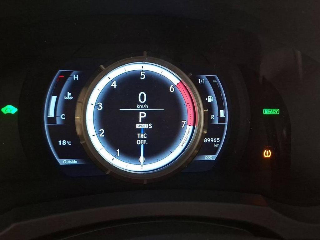 Lexus IS 300 300 2.5 Hybrid F-Sport CVT