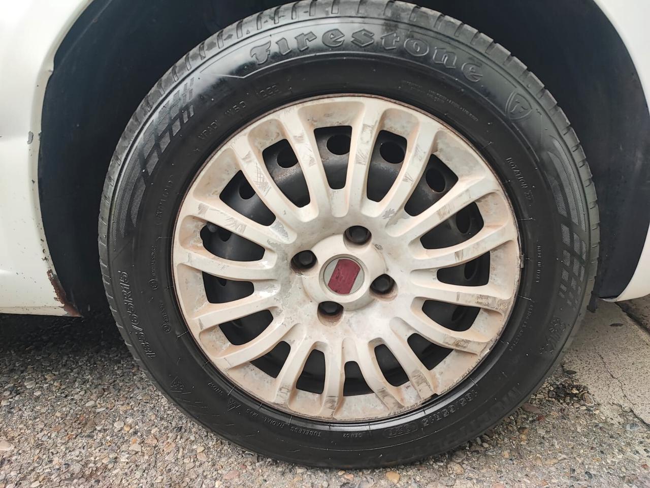 Fiat Grande Punto 1.4 5 porte BENZINA METANO 2009
