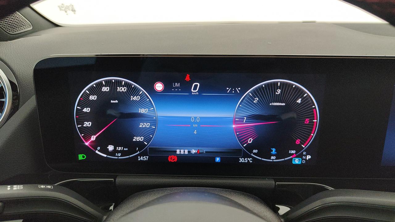 Mercedes-Benz GLA 200 d automatic