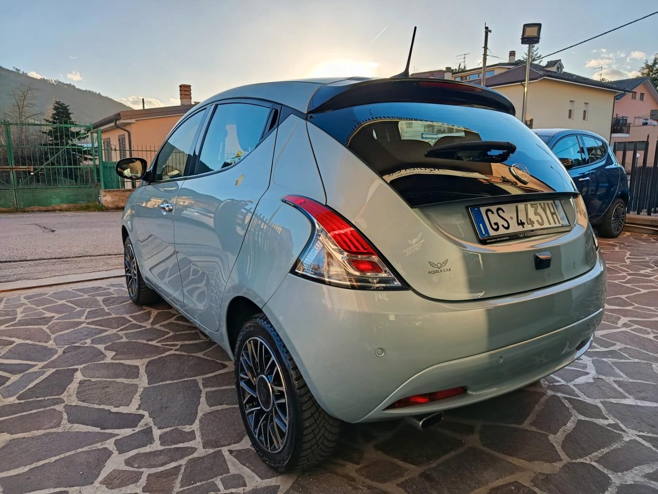 Lancia Ypsilon 1.0 FireFly 5 porte S&S Hybrid Platino
