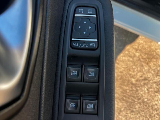 Renault Captur 1.5 dci Business 90cv edc " KM 66800 / X NEOPAT."