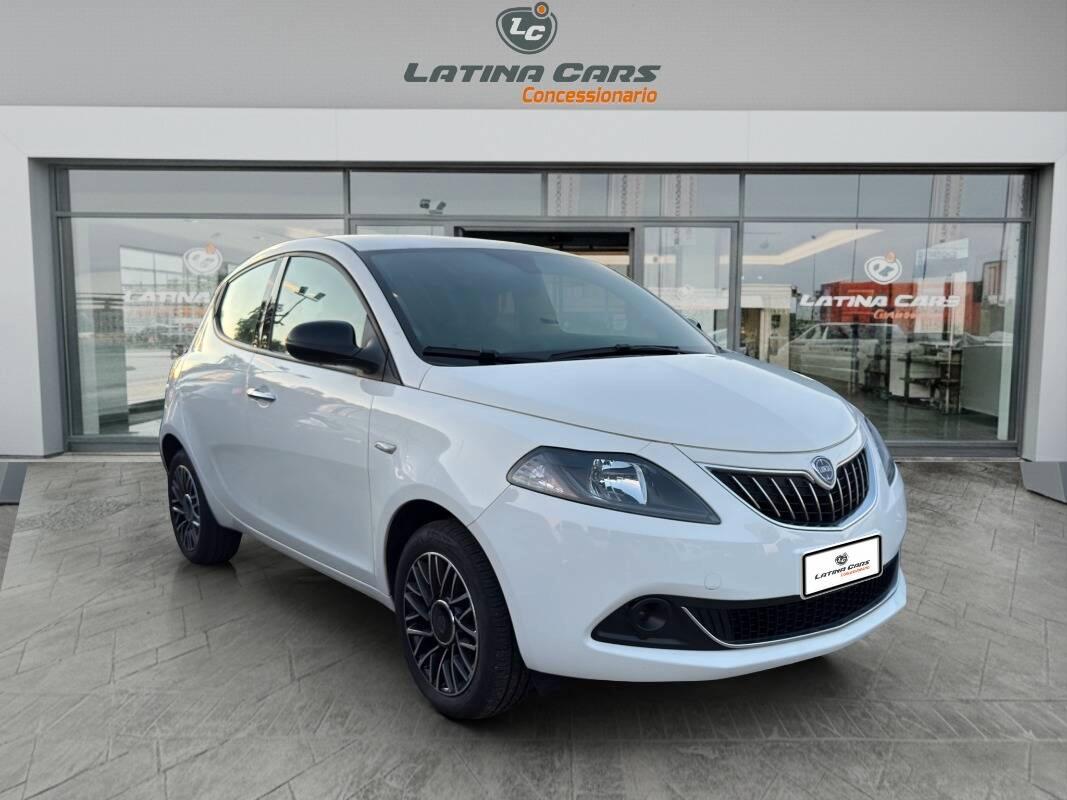 Lancia Ypsilon III 1.0 firefly hybrid Gold Plus 70cv Con TELECAMERA