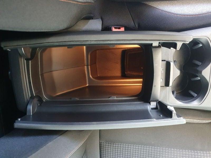 Peugeot 3008 BlueHDi 130 EAT8 S&S tua da 189,00 al mese