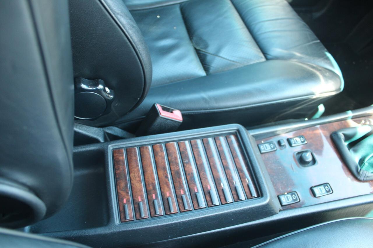 Mercedes-benz E 200 MERCEDES BENZ 124019
