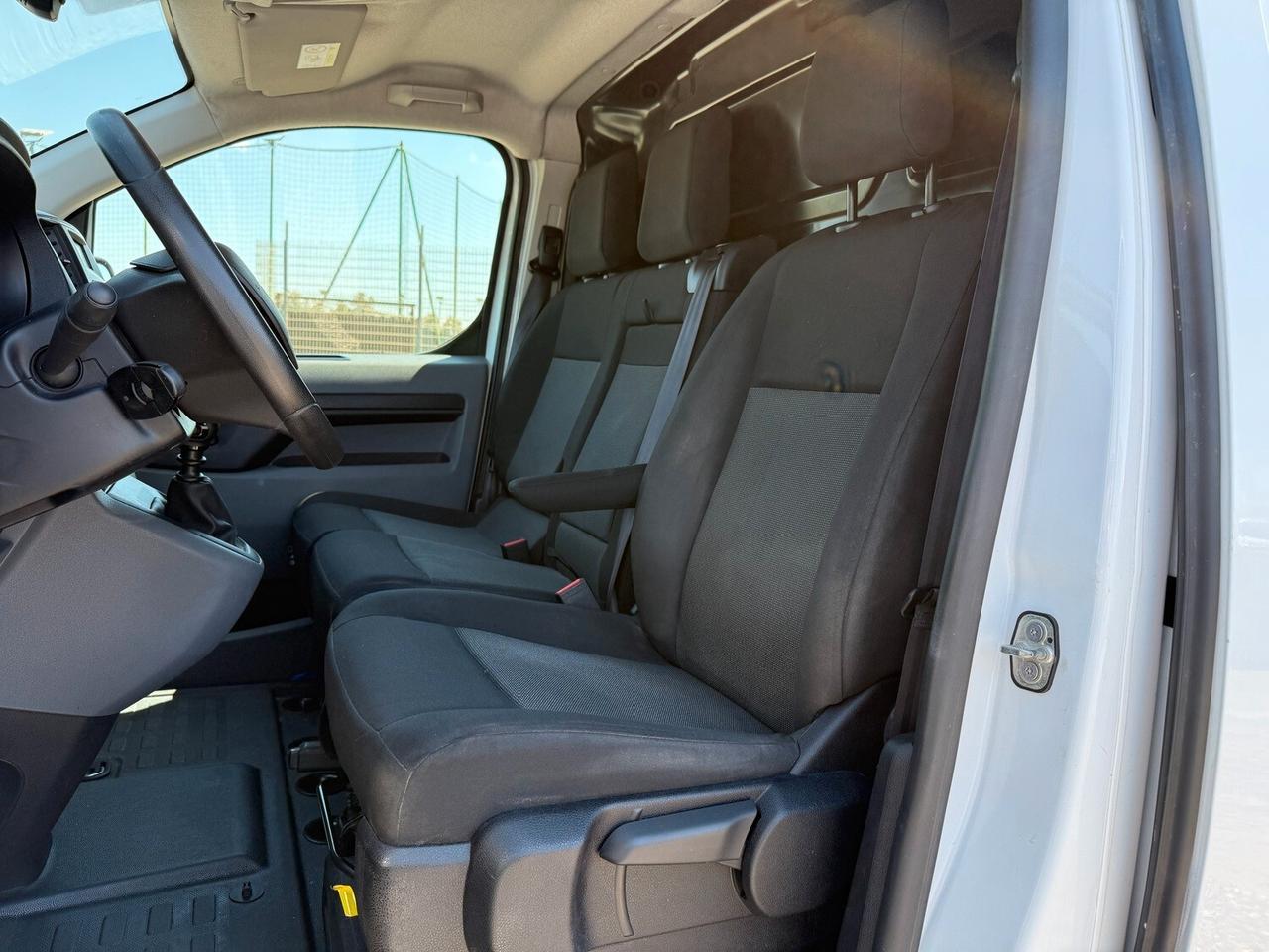 Opel Vivaro 1.5 TD L1 H1 DOPPIA PORTA LATERALE 120 cv