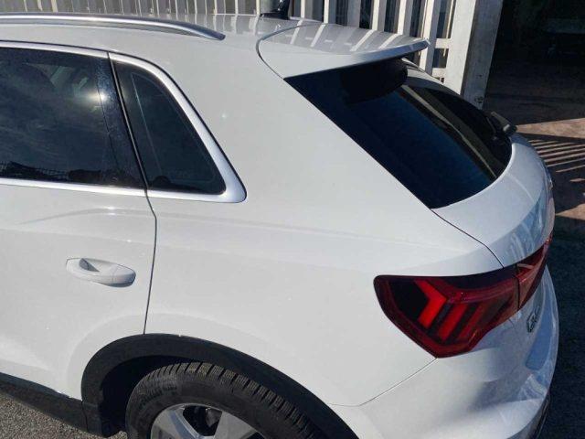 AUDI Q3 35 TDI Business Advanced