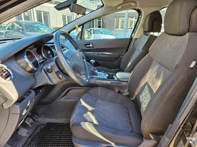 PEUGEOT 3008 1.6 HDi 112CV Tecno