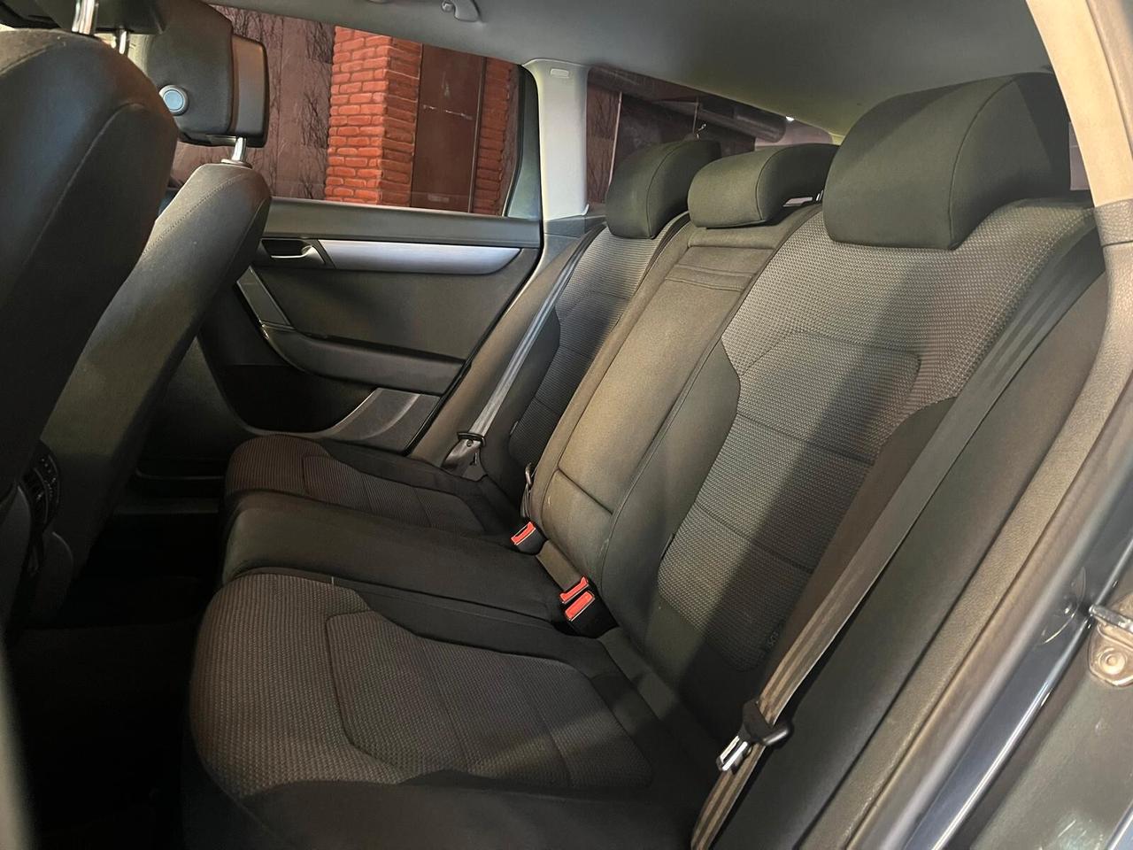 Volkswagen Passat Var. 2.0 TDI Highline BlueM.Tech.