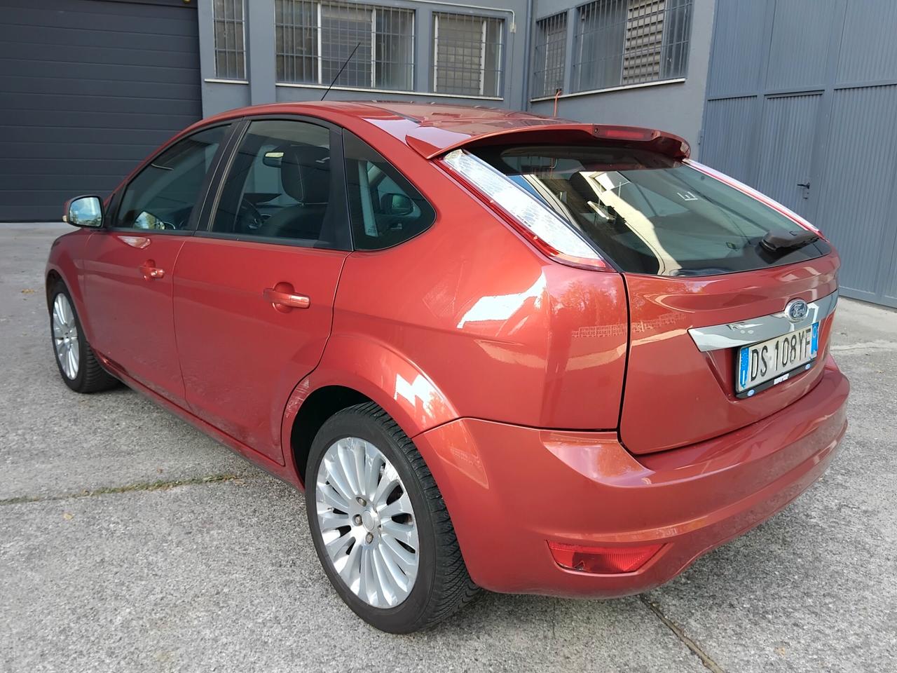 Ford Focus 2.0 gpl garanzia