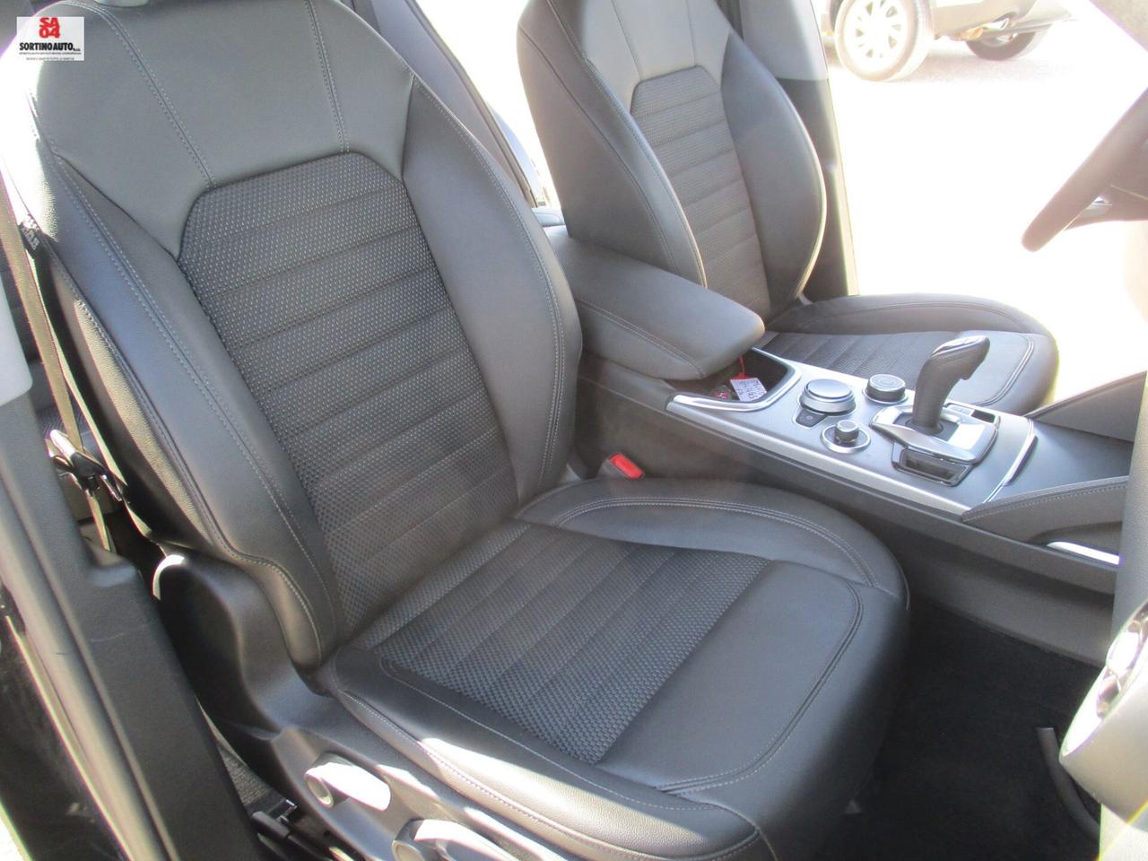 Alfa Romeo Stelvio 2.2 Turbodiesel 190 CV AT8 Q4 Sprint BLACK EDITION 11/2021 KM85000 FULL