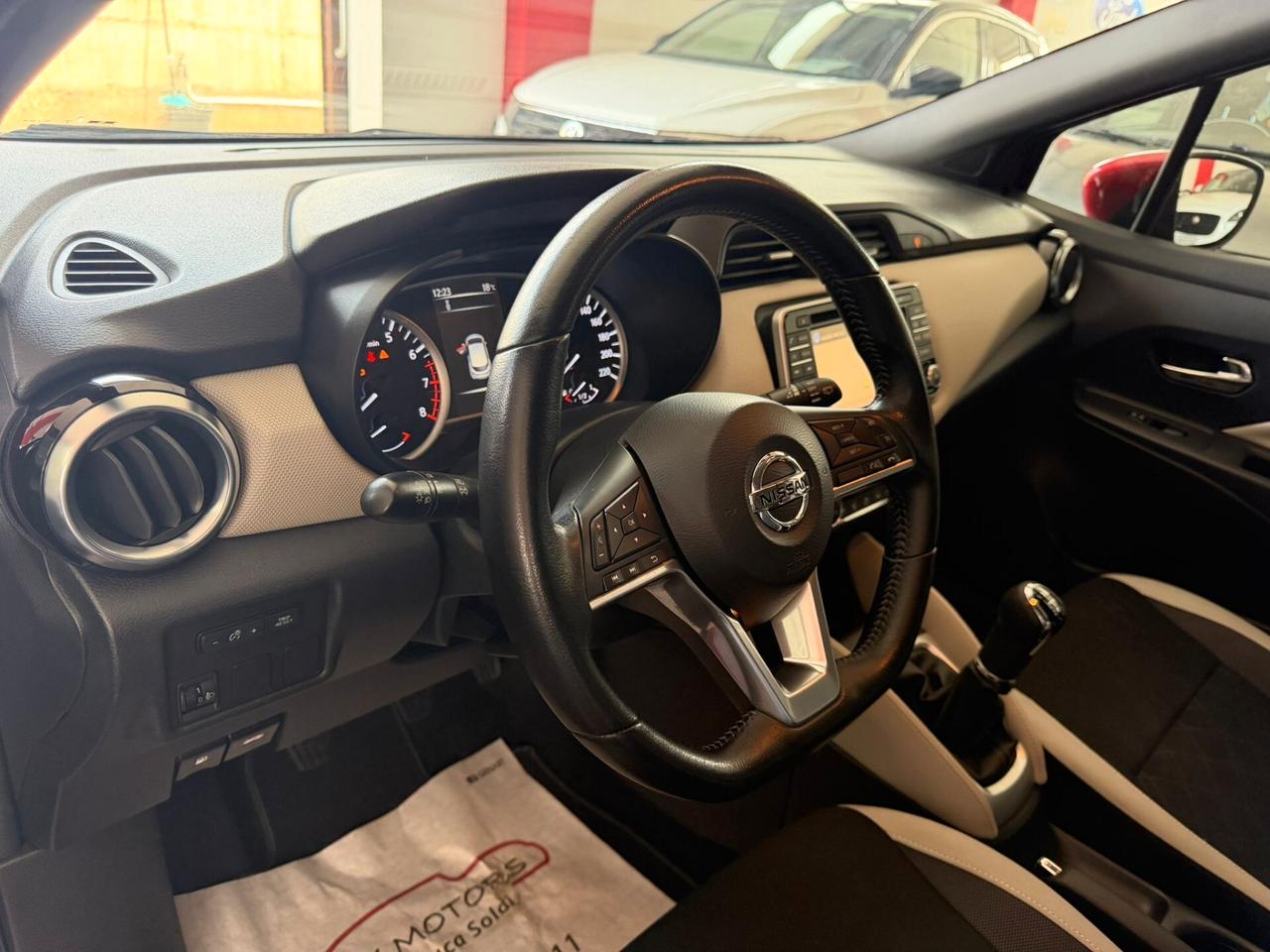 Nissan Micra 0.9 IG-T 12V 5 porte Tekna