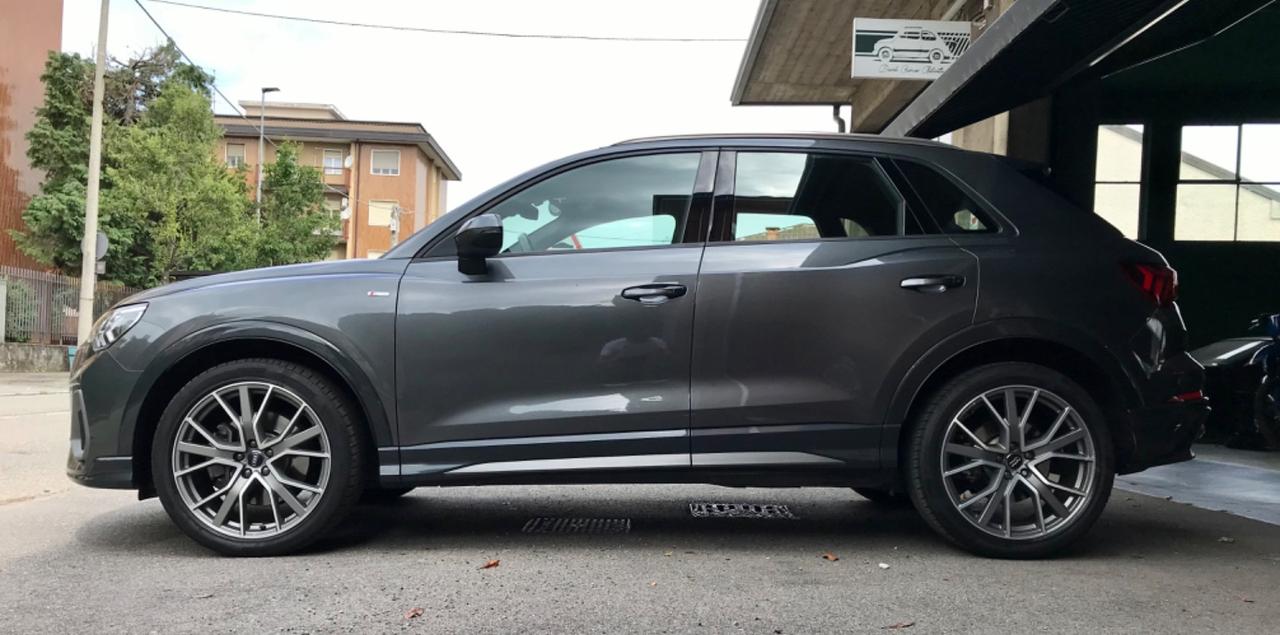 Audi Q3 35 TFSI S tronic S line edition