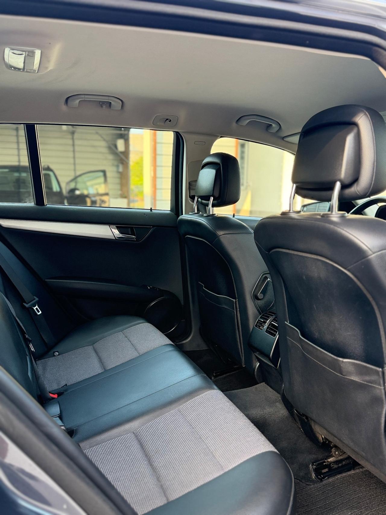 Mercedes-benz C 220 CDI BlueEFFICIENCY Avantgarde