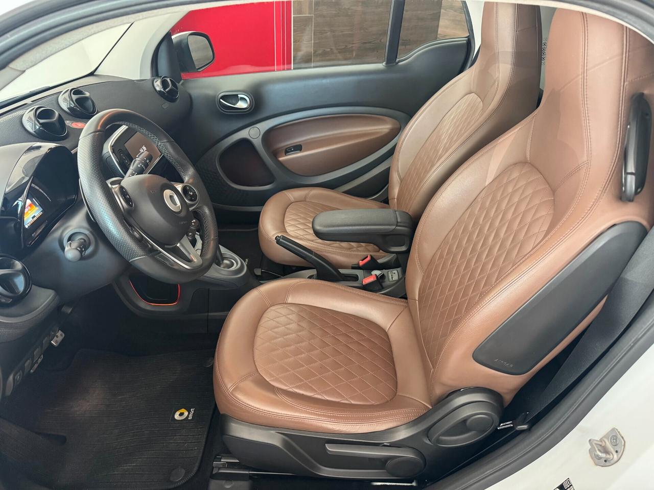 Smart ForTwo SUPERPASSSION 90 CV 0.9 t Superpassion 90cv twinamic-INTERNI PELLE COCOA-FULL OPTIONAL-