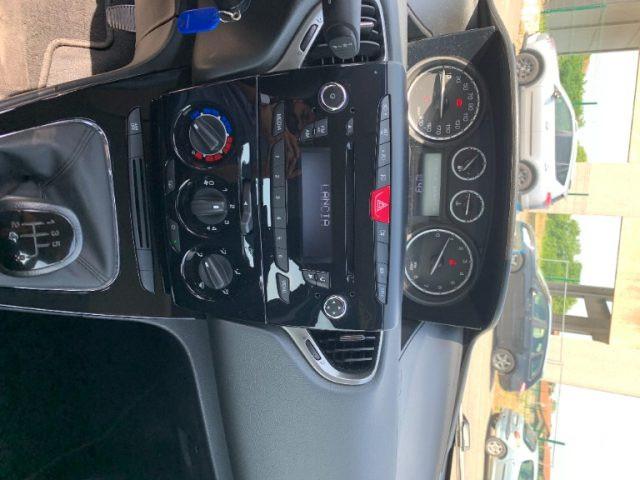 LANCIA Ypsilon 1.2 69 CV 5 porte Platinum