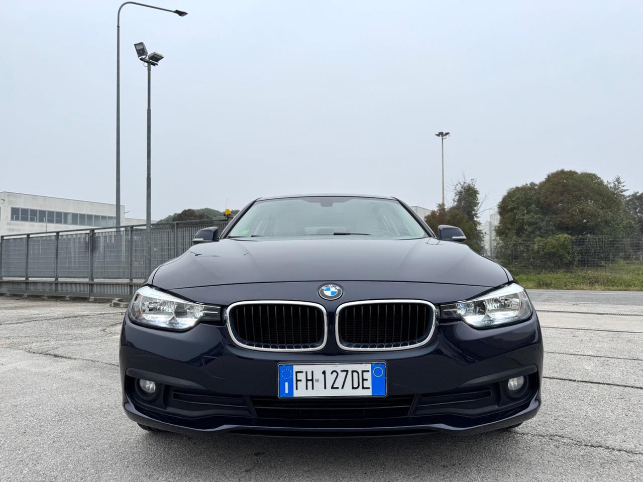 BMW 320d Automatic Touring XDRIVE - Navi 17