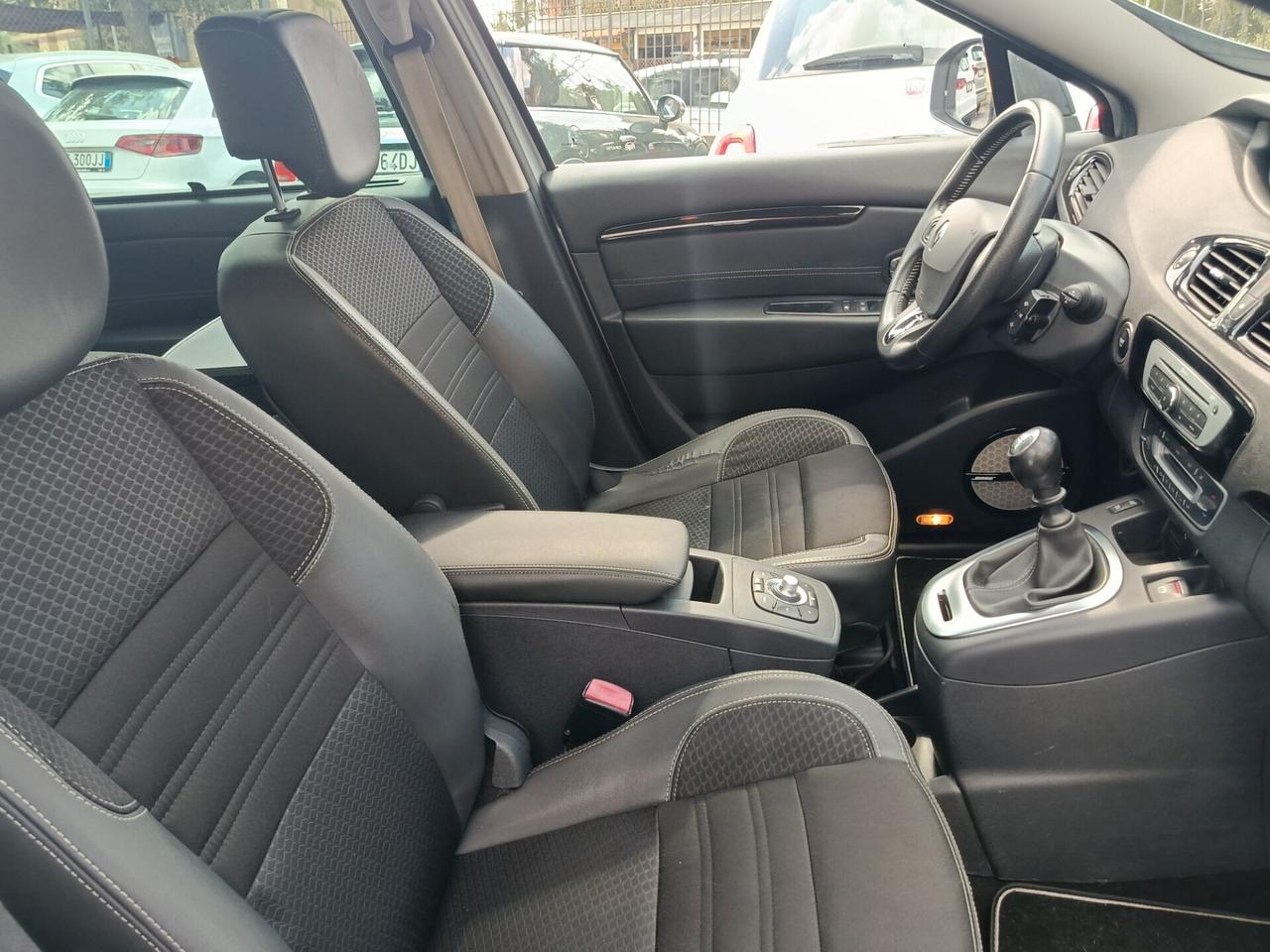 Renault Scenic Scénic XMod dCi 110 CV Start&Stop Energy Bose