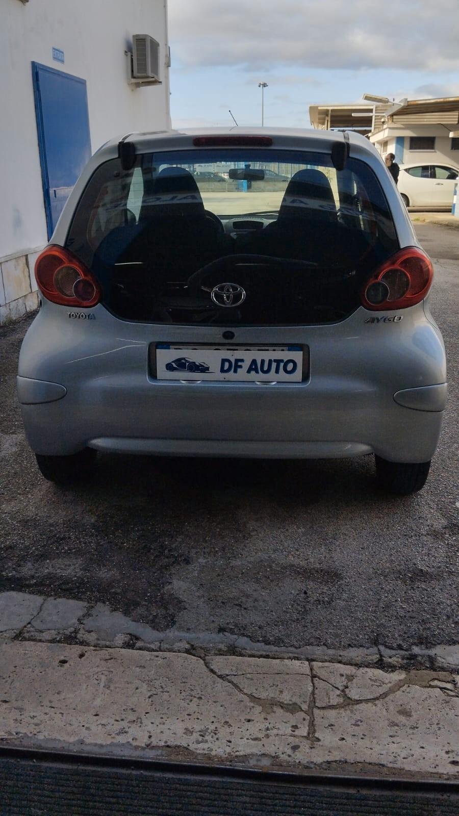 Toyota Aygo 1.0 12V VVT-i 3 porte Sol