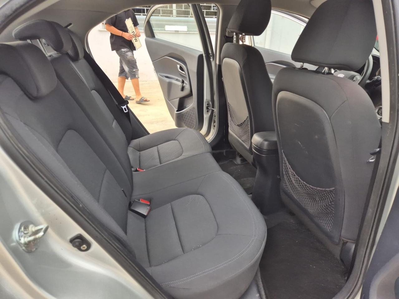 Kia Rio 1.1 CRDi WGT 5p. EX