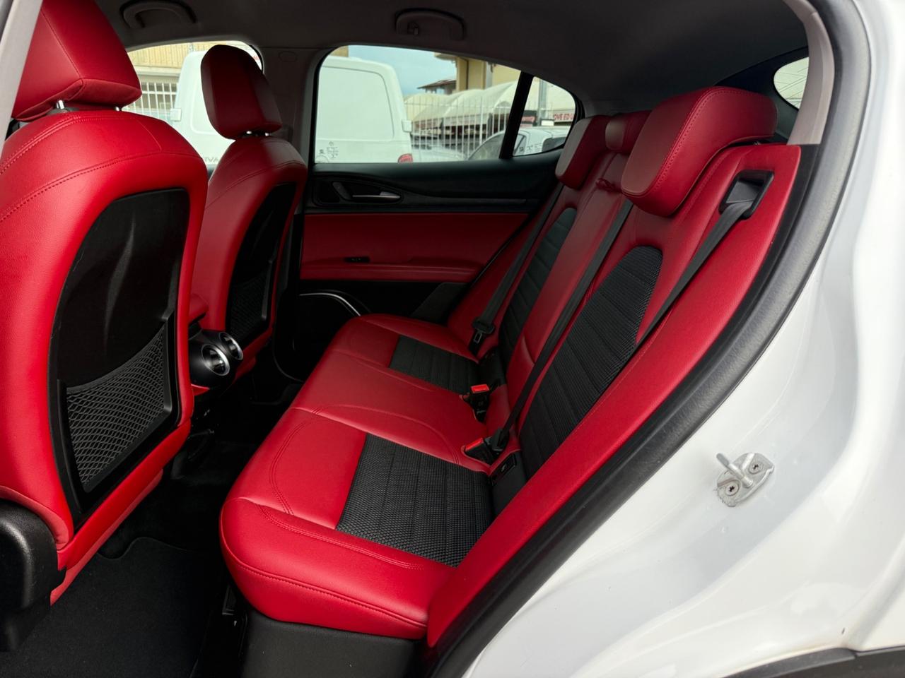 Alfa Romeo Stelvio 2.0 Turbo 200 CV AT8 Q4 Super