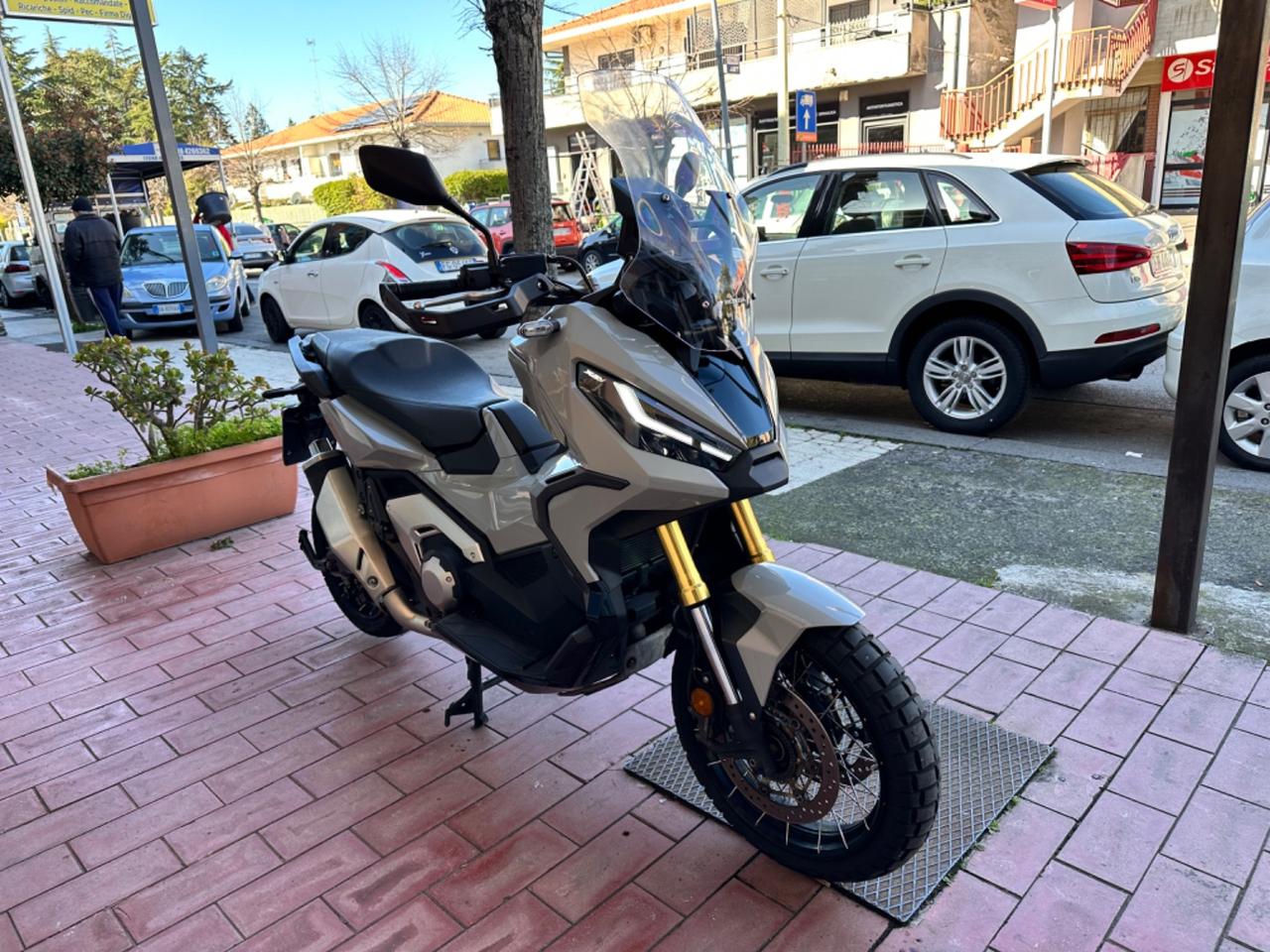 Honda X-adv 2021