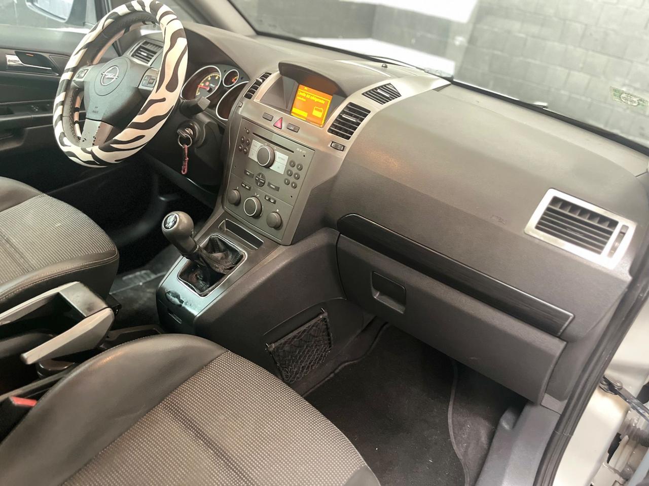 Opel Zafira 1.9 CDTI 101CV Cosmo
