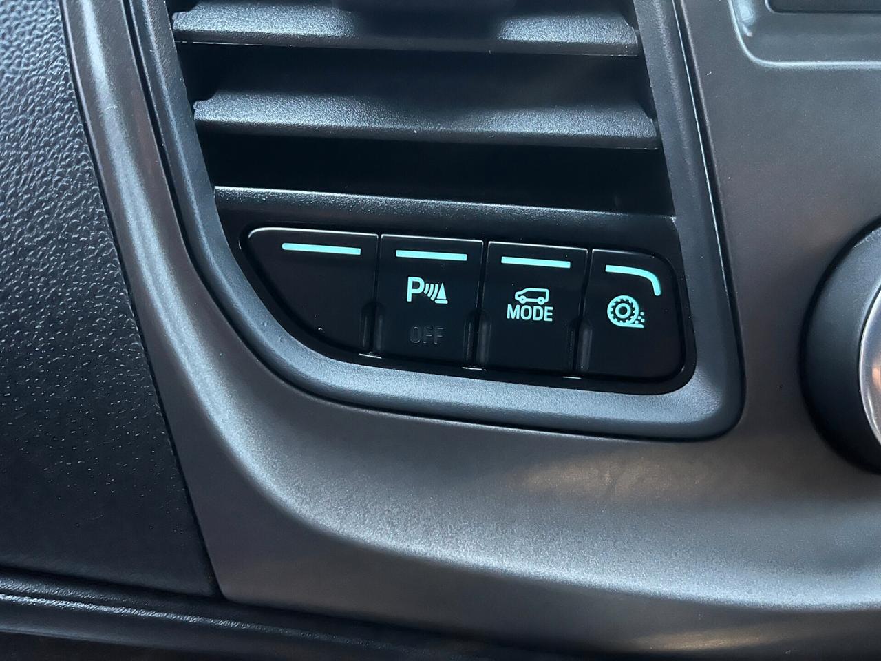 Ford Transit Custom 300 2.0 EcoBlue Hybrid 130 PC Furgone Trend