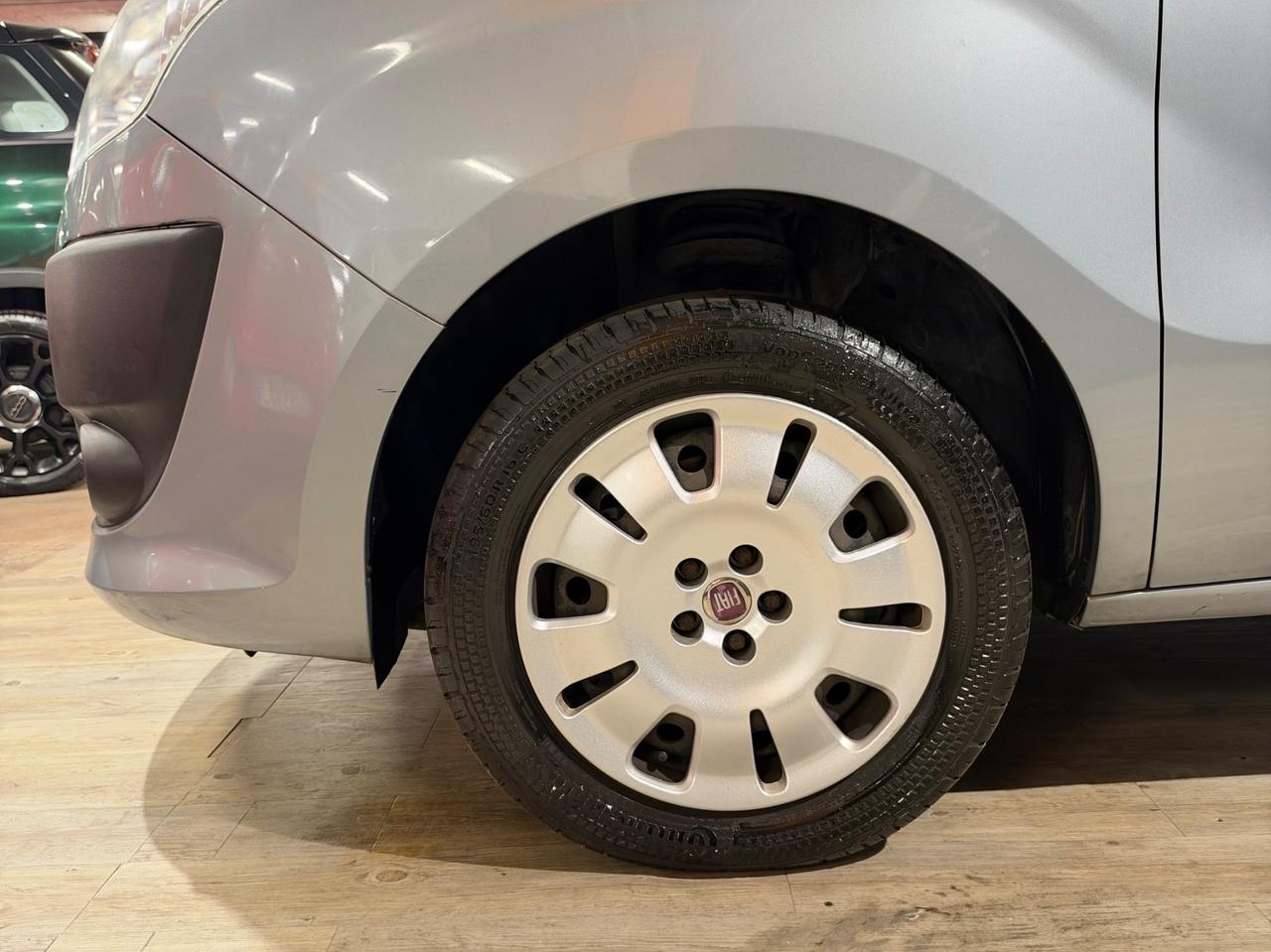 FIAT DOBLO 1.4 CON SOLI 73.313 KM IN CONDIZIONI DA VETRINA.