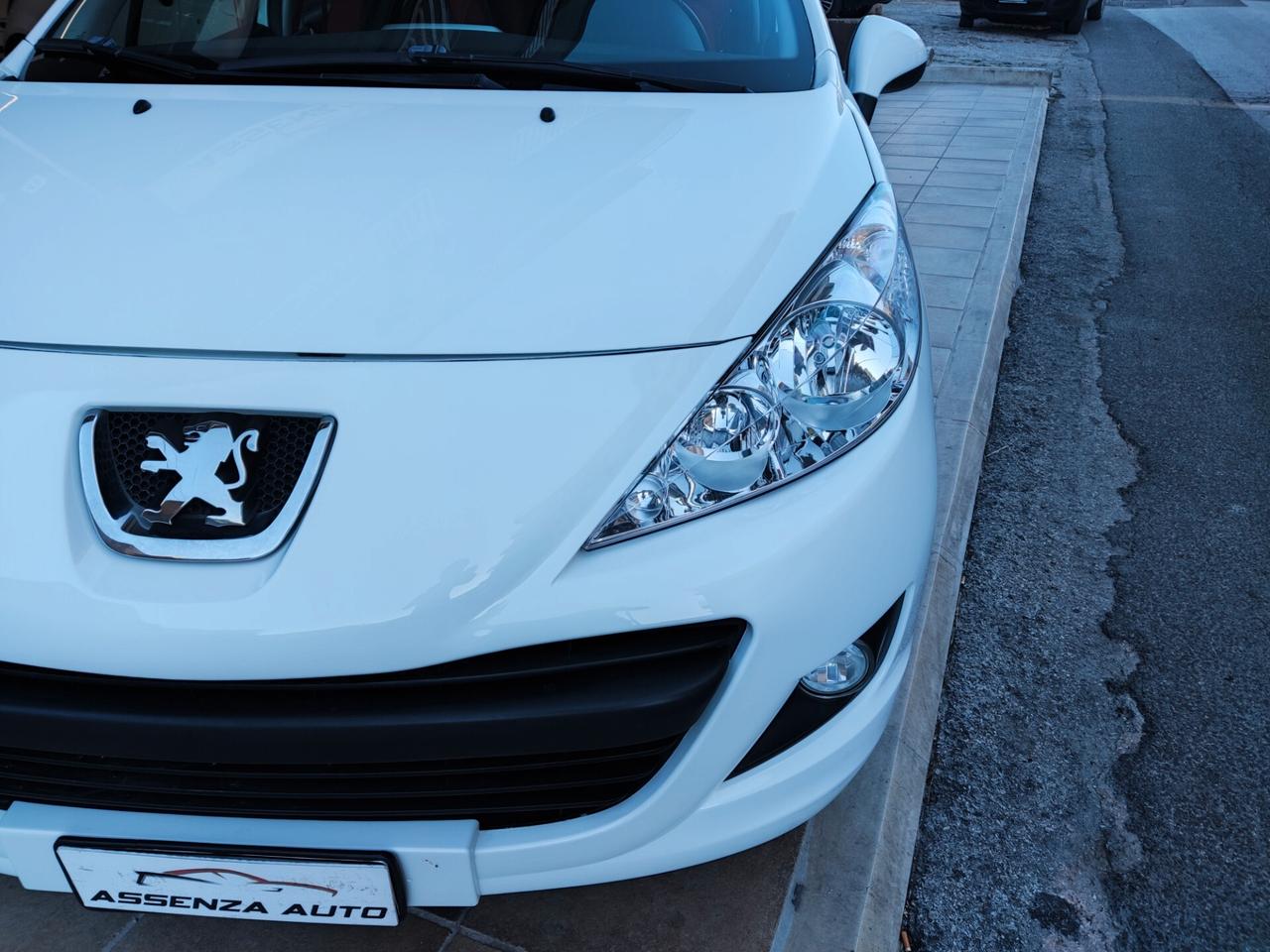 Peugeot 207 1.4 HDi XS Ok neop