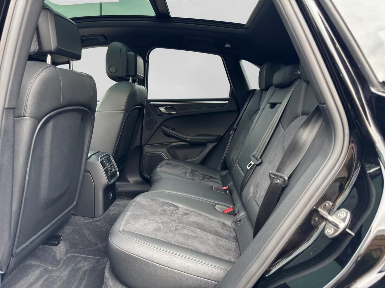 Porsche Macan 2.0 PDK/Tetto/Camera/Memory