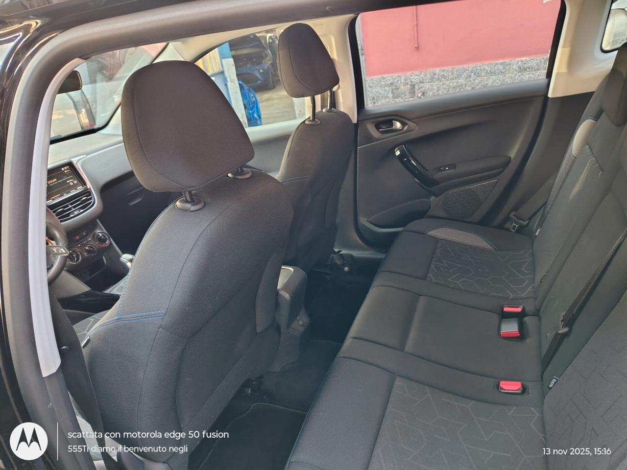 Peugeot 2008 82 CV Allure GPL