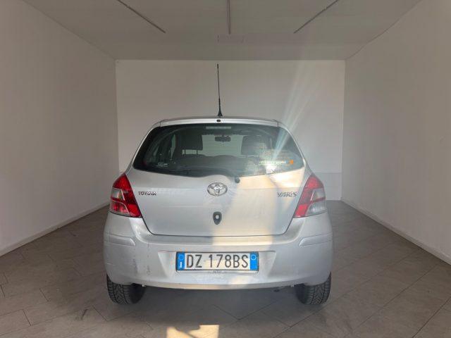 TOYOTA Yaris 1.0 5P LuXuRy Pack