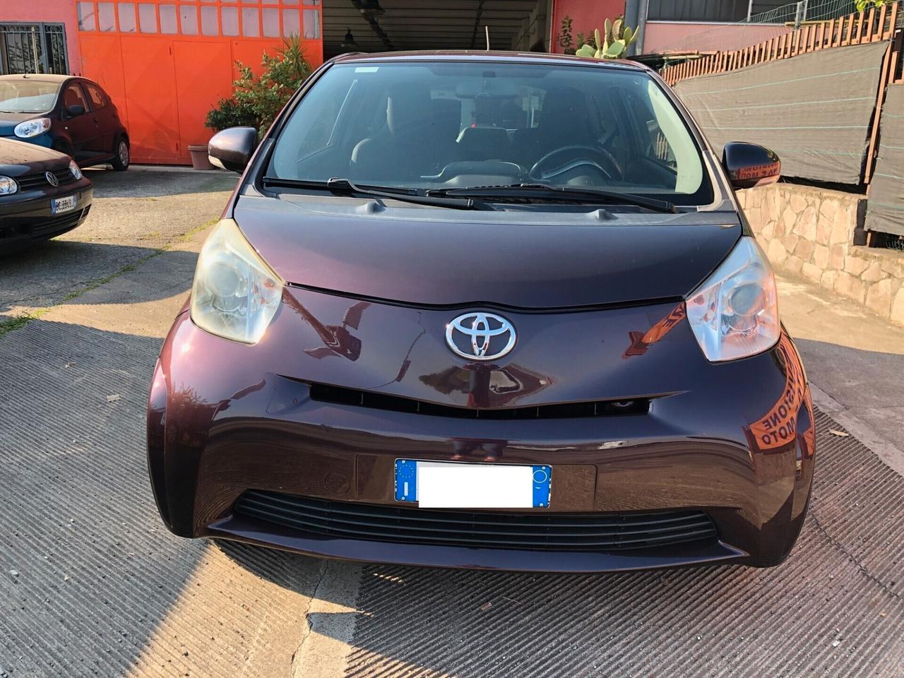 Toyota iQ 1.0 Adatta per neopatentati