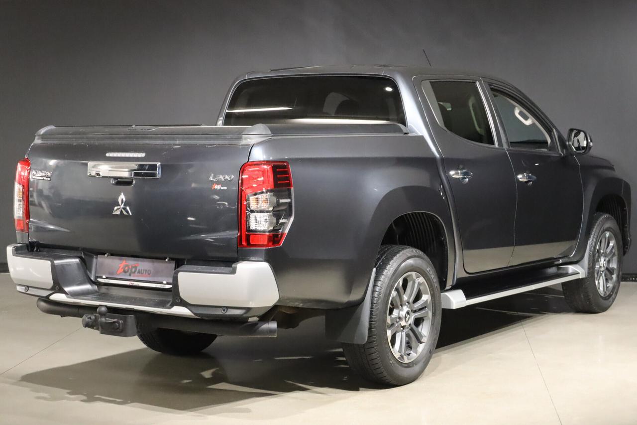 L200 2.3 Double-Cab Gancio traino Camera