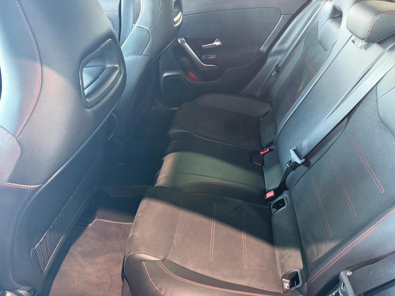 Mercedes-benz CLA 200 d Automatic Business