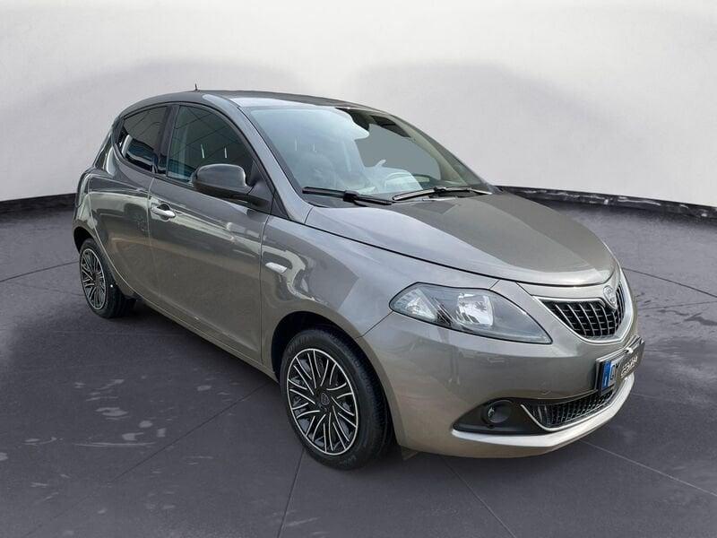 Lancia Ypsilon 1.0 FireFly 5 porte S&S Hybrid Gold
